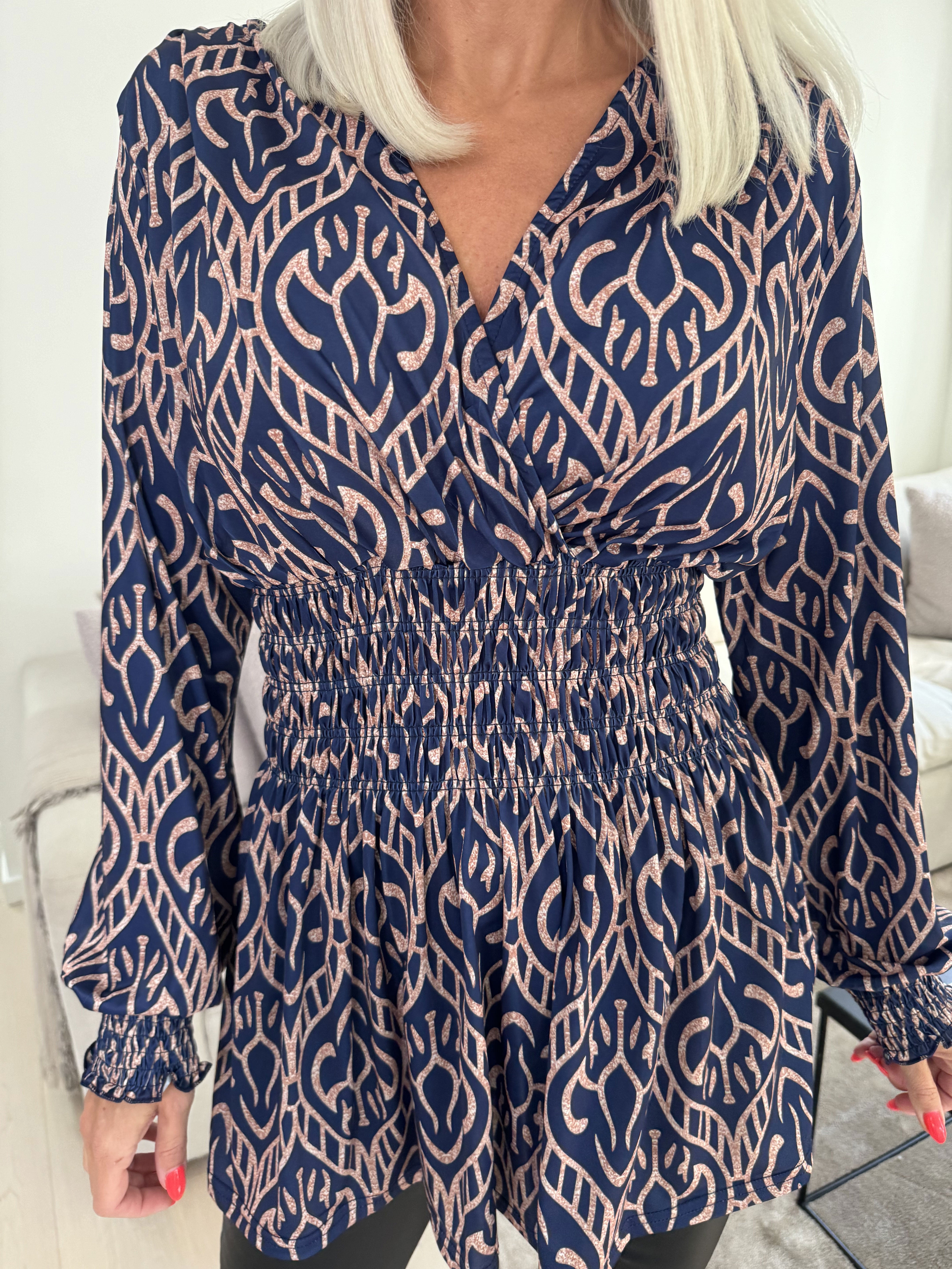 Pams Boho Shirt L/S - Elastisk bluse i krølfrit stof